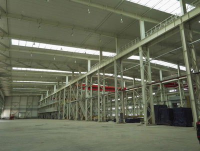 蓝狐光电集团为吉利汽车车间构建适配汽车制造四大核心工序（冲压-焊装-涂装-总装）的智慧光环境，实现安全作业精度提升、设备全..